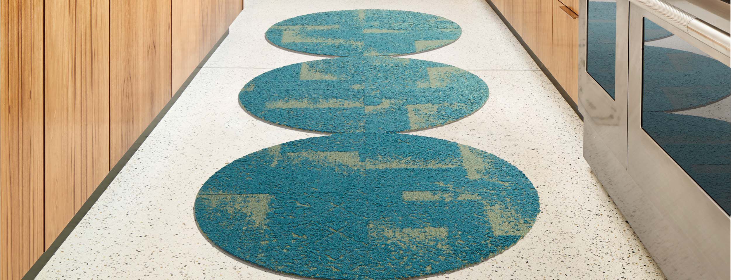 Antique Minx Round Rug - Lapis - 3.25 Diameter: FLOR Signature